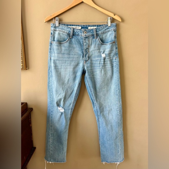 Anthropologie Pilcro High-Rise Twist-Seam Slim Boyfriend Jeans Light Wash 27 - Picture 4 of 16